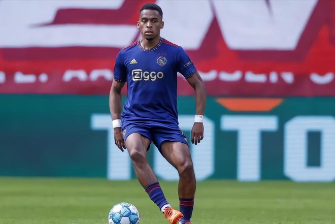 包含阿森纳后防线大调整，新援解决长期短板的词条