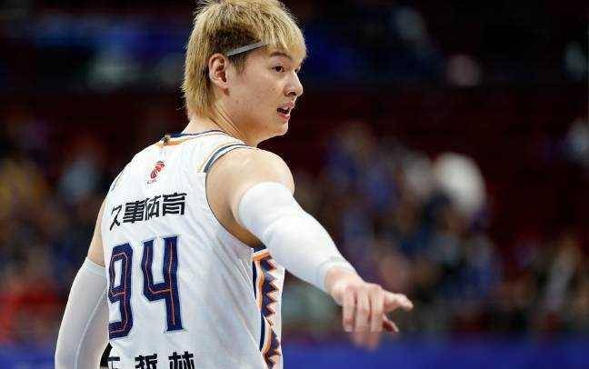 海南队击败福建队,豪取三连胜的简单介绍 海南队击败福建队,豪取三连胜的简单介绍