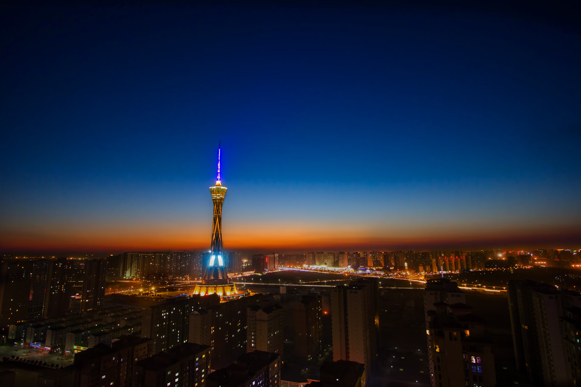 德甲争冠激战正酣,马刺速胜尼克斯—体育双线焦点战深度解读